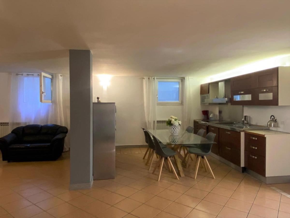 La Dolce Vita - Private Villa With Pool Moniga del Garda 外观 照片