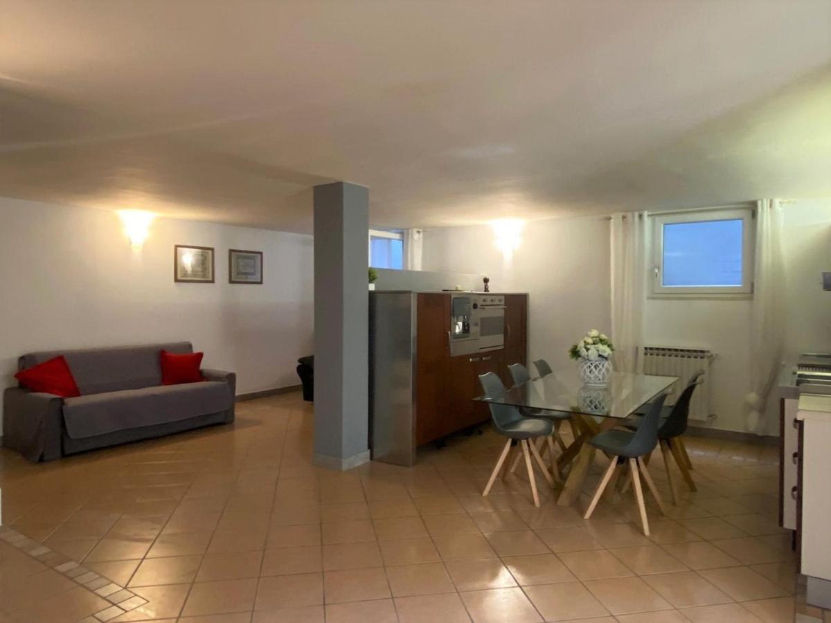 La Dolce Vita - Private Villa With Pool Moniga del Garda 外观 照片